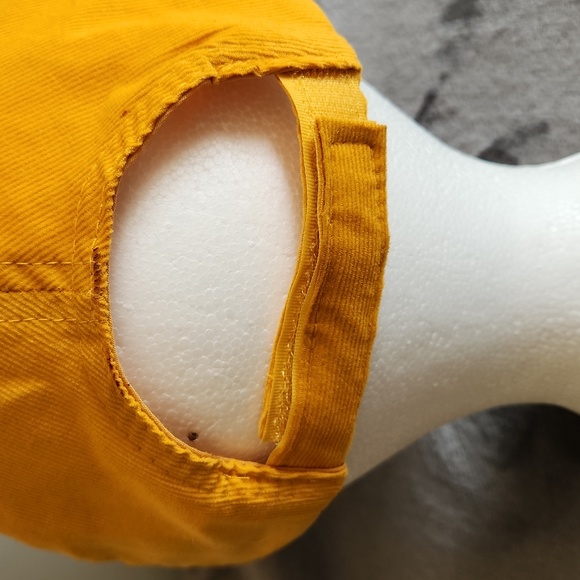 NWOT, One Size, Adjustable Velcro Back Strap, Opening for Pony Tail - Picture 3 of 5